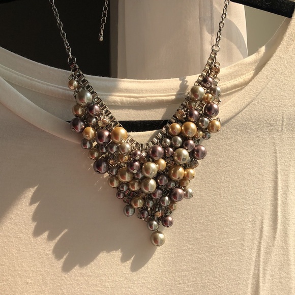 Chunky pearl necklace - Picture 3 of 3